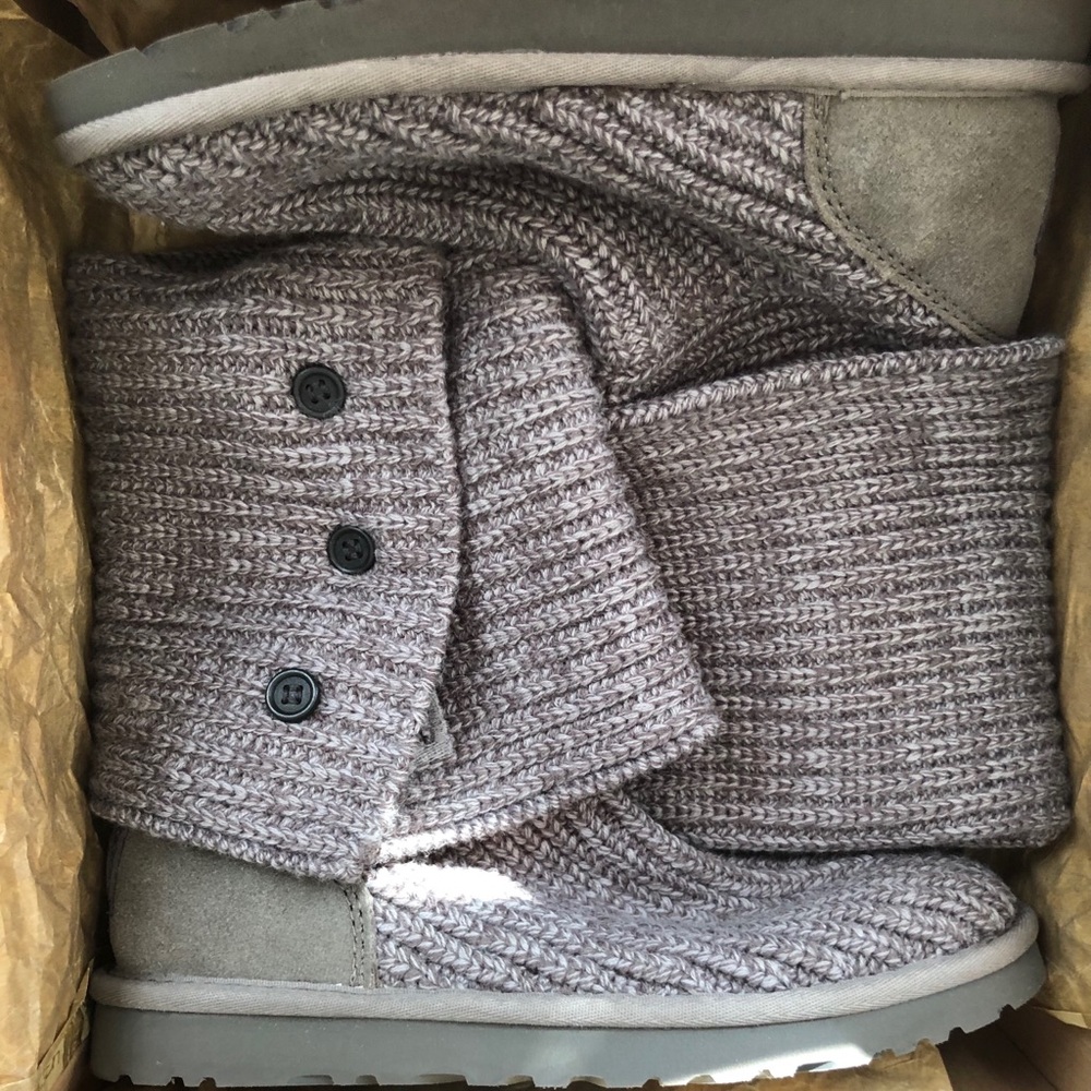 Ugg Cardy Grey Sz 8 (fits like a Sz 9)